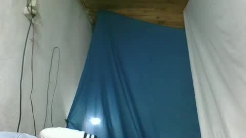 elia011 online show from March 12, 8:53 am