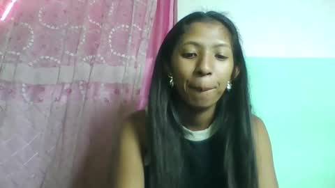 eliah193653 online show from May 5, 6:32 am