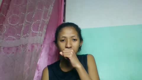 Snapshot of eliah193653 chatting on June 29, 7:14 am eliah193653 online show from June 29, 7:14 am