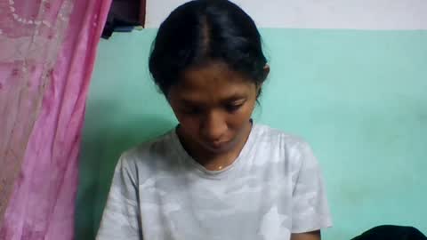 Snapshot of eliah193653 chatting on July 13, 7:44 am eliah193653 online show from July 13, 7:44 am