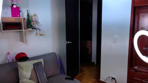 elian online show from November 24, 6:46 am