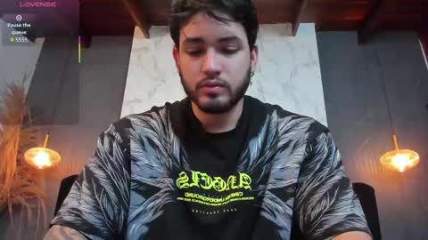 Snapshot of eliankeiser chatting on November 18, 12:20 pm Elian online show from November 18, 12:20 pm