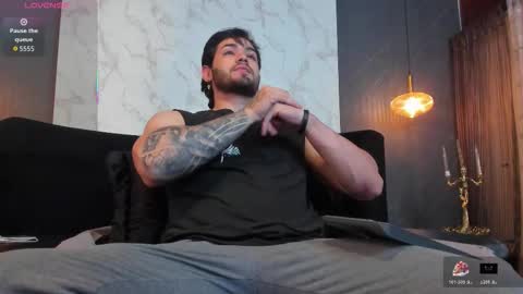 Snapshot of eliankeiser chatting on November 28, 11:57 am Elian online show from November 28, 11:57 am