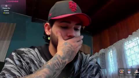 Snapshot of eliankeiser chatting on December 16, 12:21 pm Elian online show from December 16, 12:21 pm