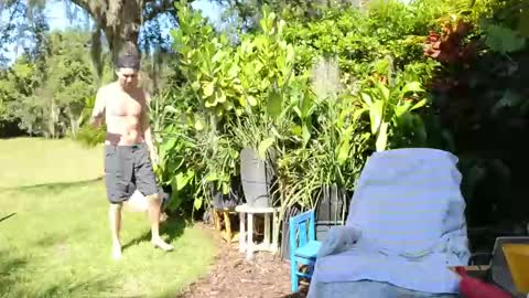 eliberator online show from September 16, 7:59 pm