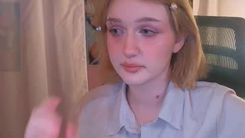 Ellie online show from February 8, 5:22 am