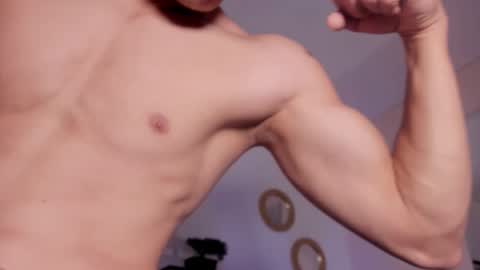 Snapshot of elier_jhonson1 chatting on March 6, 3:30 pm elier_jhonson1 online show from March 6, 3:30 pm