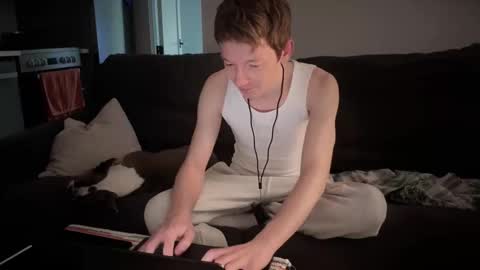 Snapshot of eligraysonx chatting on March 13, 7:31 pm Eli Grayson online show from March 13, 7:31 pm