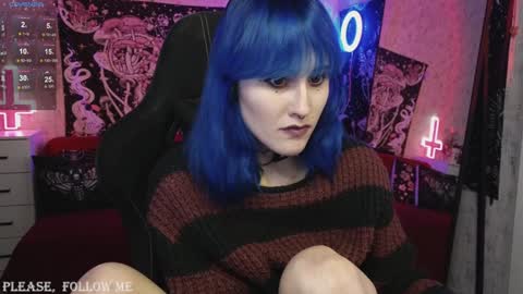 Snapshot of elika_kay chatting on January 2, 1:27 am MORE ME online show from January 2, 1:27 am