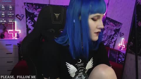 Snapshot of elika_kay chatting on January 10, 7:32 pm MORE ME online show from January 10, 7:32 pm