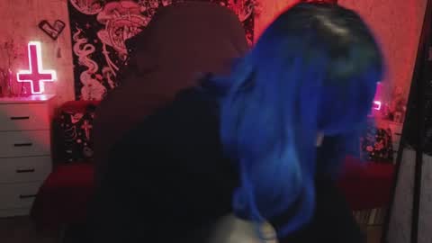 Snapshot of elika_kay chatting on January 24, 10:19 pm MORE ME online show from January 24, 10:19 pm