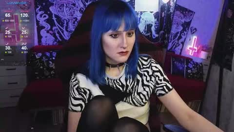 Snapshot of elika_kay chatting on February 11, 9:25 pm MORE ME online show from February 11, 9:25 pm