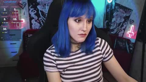 Snapshot of elika_kay chatting on February 20, 9:42 pm MORE ME online show from February 20, 9:42 pm