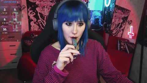 Snapshot of elika_kay chatting on March 6, 9:42 pm MORE ME online show from March 6, 9:42 pm