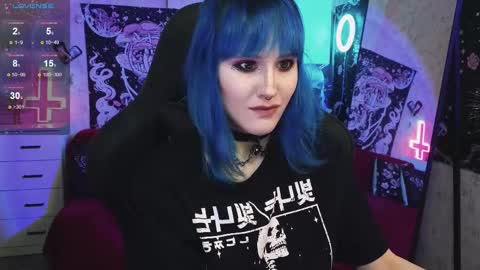 Snapshot of elika_kay chatting on March 7, 9:27 pm MORE ME online show from March 7, 9:27 pm