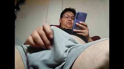 Snapshot of elimposstor chatting on January 14, 1:58 am elimposstor online show from January 14, 1:58 am