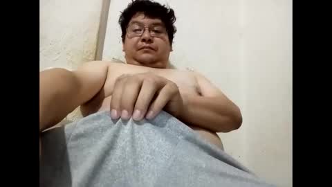 Snapshot of elimposstor chatting on October 7, 2:03 pm elimposstor online show from October 7, 2:03 pm