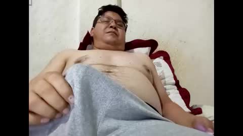 Snapshot of elimposstor chatting on November 10, 12:09 am elimposstor online show from November 10, 12:09 am