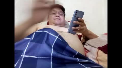 Snapshot of elimposstor chatting on November 25, 6:35 am elimposstor online show from November 25, 6:35 am