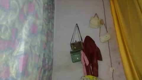 elina981 online show from April 25, 9:34 am