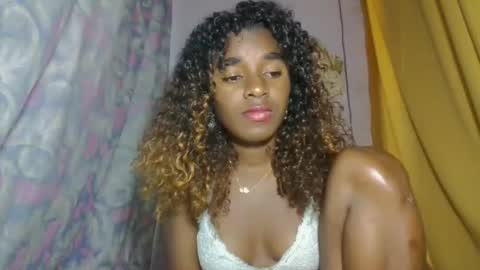 elina981 online show from April 27, 9:40 am