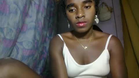 elina981 online show from April 30, 10:43 am