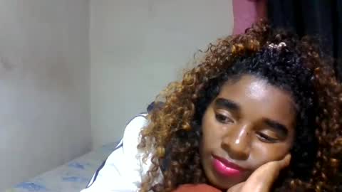 elina981 online show from May 18, 8:03 pm