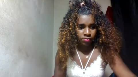 elina981 online show from July 18, 7:01 am