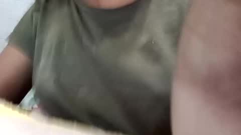 Snapshot of elina_roy03 chatting on November 16, 3:01 am elina_roy03 online show from November 16, 3:01 am