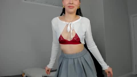 Snapshot of elina_syui chatting on January 31, 7:56 pm CutieJune online show from January 31, 7:56 pm