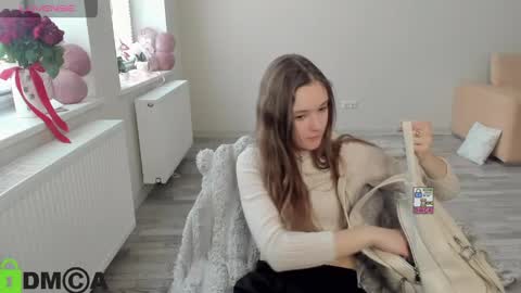 elina_x online show from April 19, 7:51 am