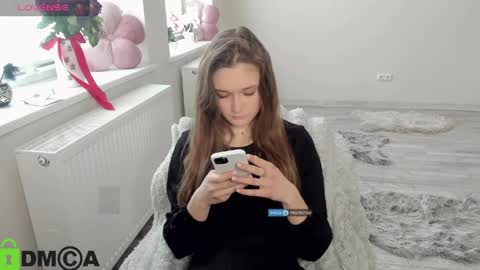 elina_x online show from April 21, 7:47 am