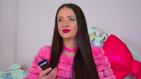 ElinaBellucci online show from February 13, 6:09 am