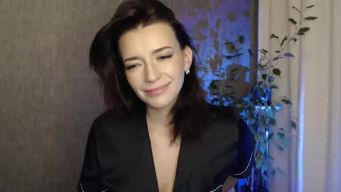 Snapshot of elinapretty chatting on December 21, 12:42 am Elina online show from December 21, 12:42 am