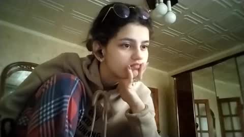 Lola online show from November 28, 4:37 am