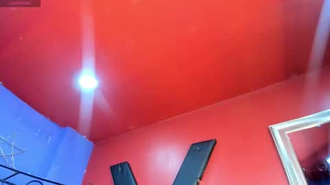 Elinne hendrix  online show from September 19, 1:12 pm