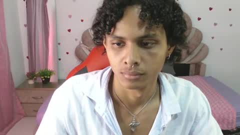 elio_fox online show from April 19, 11:42 am