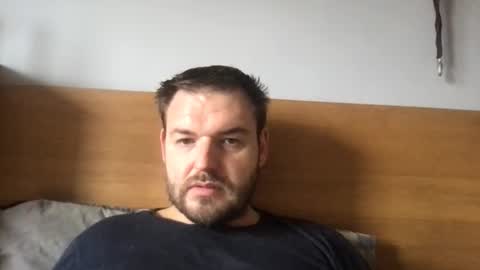 e26 online show from October 7, 12:02 pm