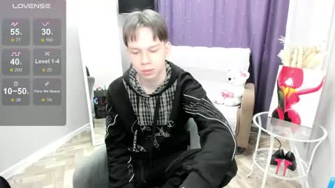 eliotmars online show from May 10, 11:04 am