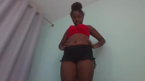 elisa821456 online show from March 5, 11:39 am