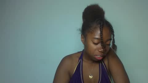 elisa821456 online show from March 8, 4:00 pm