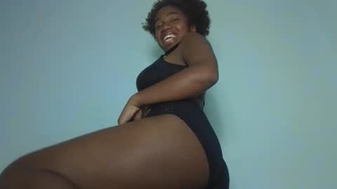 elisa821456 online show from March 13, 10:05 pm