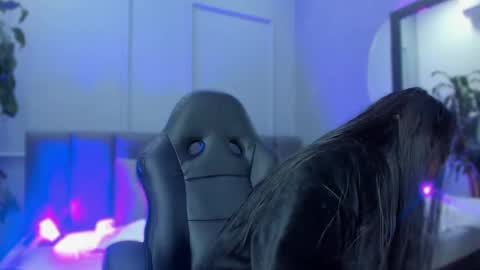 Elisa online show from September 29, 8:35 pm