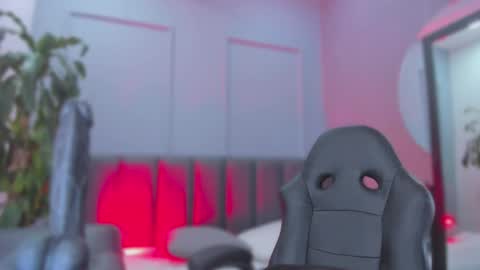 Elisa online show from October 9, 8:29 pm