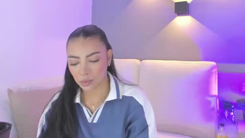 Snapshot of elisa_castrillon chatting on July 26, 7:21 pm Elisa online show from July 26, 7:21 pm