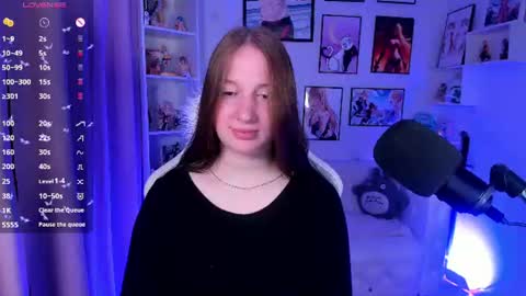 your sweet Lisa online show from June 17, 3:31 am