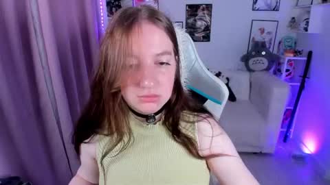 Snapshot of elisabeth_binder chatting on July 31, 3:39 am your sweet Lisa online show from July 31, 3:39 am
