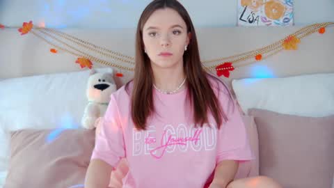 ElisabethDavis online show from December 4, 3:21 pm