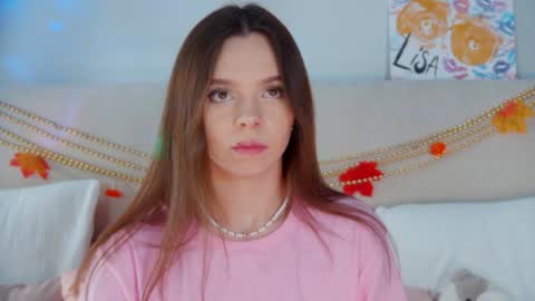 ElisabethDavis online show from December 4, 7:01 pm