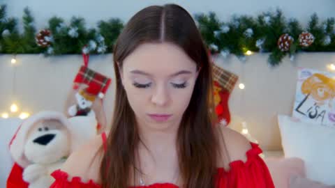 ElisabethDavis online show from December 18, 3:11 pm